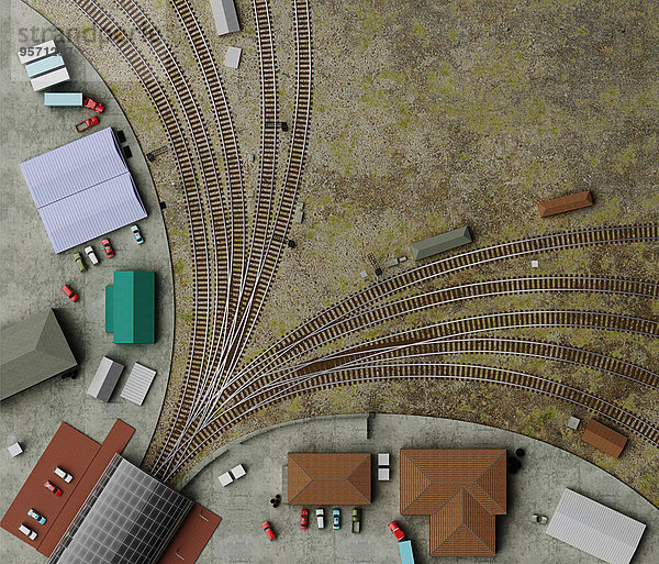 Draufsicht von Gleisen an einem Bahnhof