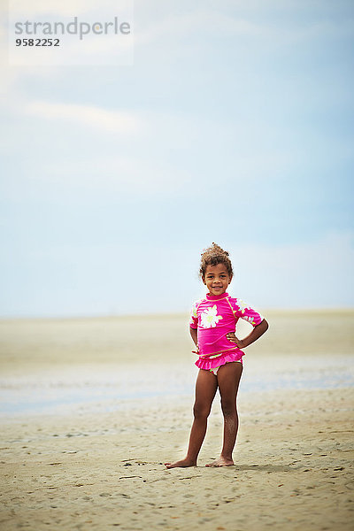 stehend Strand mischen Mädchen Mixed