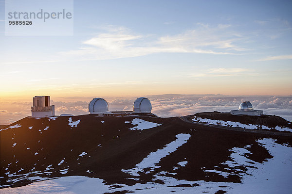 Getreidesilo Berggipfel Gipfel Spitze Spitzen Vereinigte Staaten von Amerika USA Schnee Kilauea Hawaii Sternwarte