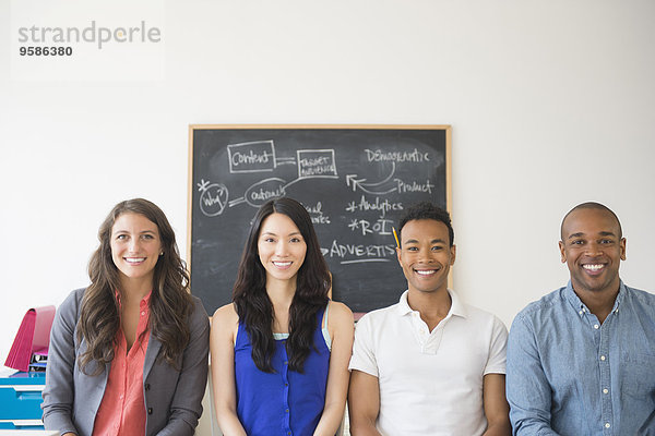 Mensch Büro Menschen lächeln Business