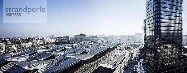Österreich  Wien  Blick auf Hauptbahnhof und Zentrale der Österreichischen Bundesbahnen