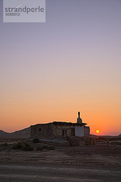Spanien  Navarra  Bardenas Reales  Halbwüsten-Naturgebiet  Naturpark  Refugium bei Sonnenuntergang