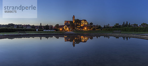 Deutschland  Sachsen-Anhalt  Quedlinburg  Abtei Quedlinburg am Abend