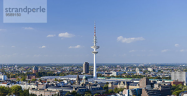 Deutschland  Hamburg  Blick von der St. Michaelskirche auf den Heinrich-Hertz-Turm