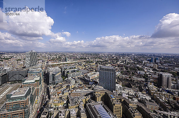 UK  London  Blick über die Stadt vom Heron Tower aus