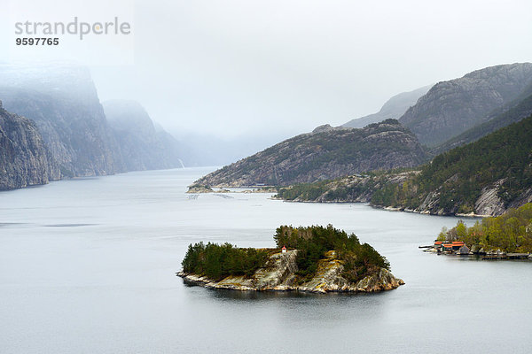 Insel am Lysefjord  Rogaland  Norwegen