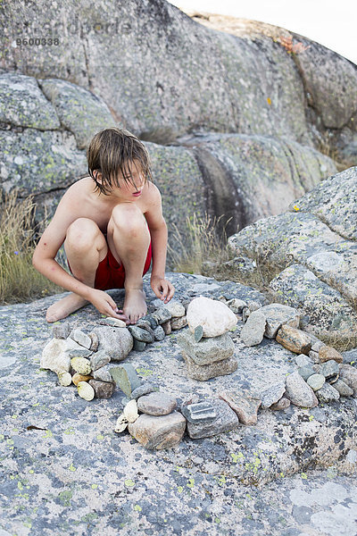 Felsbrocken Strand Junge - Person spielen