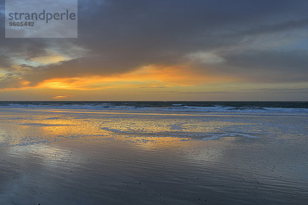 Strand Himmel Ozean Sonnenaufgang Spiegelung Deutschland Helgoland Nordsee Schleswig Holstein