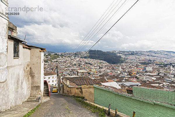 Ecuador  Quito  Stadtbild mit Slum