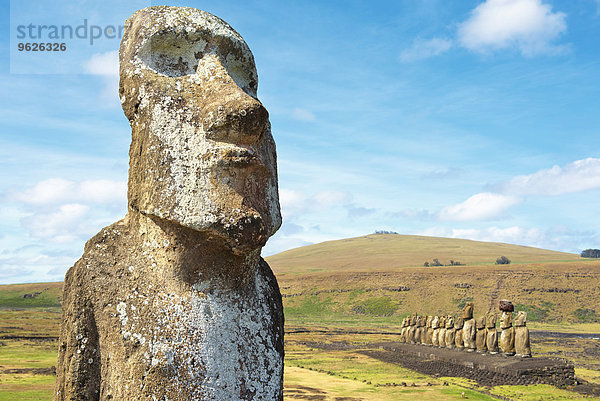 Chile  Osterinsel  Moai bei Ahu Tongariki