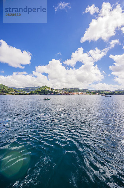 Antillen  Kleine Antillen  Grenada  Blick vom Segelschiff auf St. George's