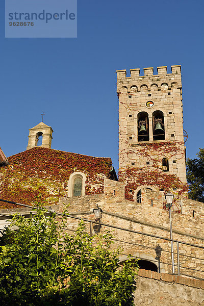 Italien  Toskana  Castagneto Carducci  Propositura di San Lorenzo  Kirche und Glockenturm