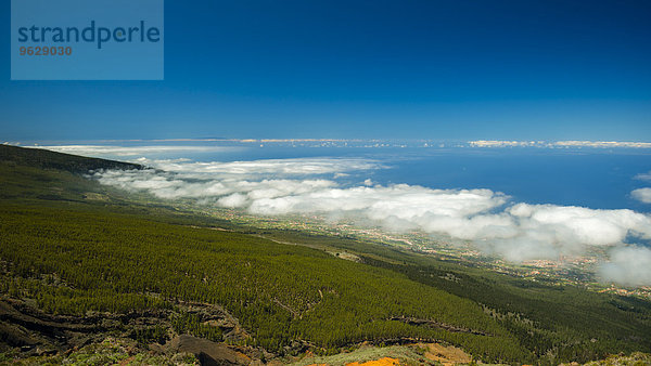 Spanien  Kanarische Inseln  Teneriffa  Ausblick vom Aussichtspunkt Teide