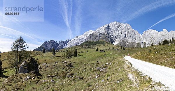Österreich  Salzburger Land  Mühlbach  Blick auf das Hochkönigmassiv  Panorama