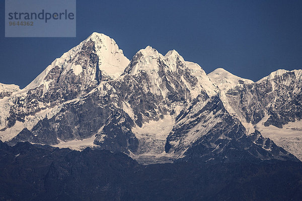 Berge des Himalaya  bei Nagarkot  Nepal  Asien