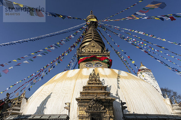 Swayambhunath-Stupa  Gebetsfahnen  Kathmandu  UNESCO Weltkulturerbe  Nepal  Asien