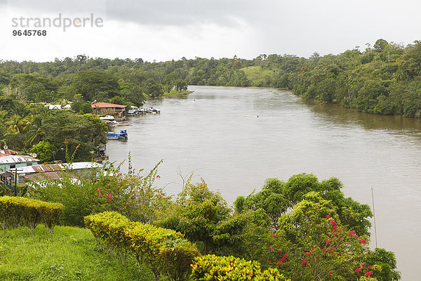 Fluss Rio San Juan  El Castillo  Provinz Rio San Juan  Nicaragua  Nordamerika