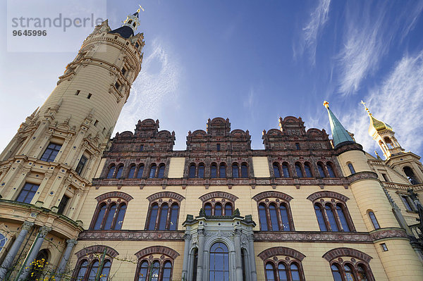 Ostfassade vom Schweriner Schloss  1845 bis 1857 errichtet  romantischer Historismus  Schwerin  Mecklenburg-Vorpommern  Deutschland  Europa