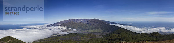 Ausblick auf die Caldera de Taburiente  Nationalpark Caldera de Taburiente  La Palma  Kanarische Inseln  Spanien  Europa