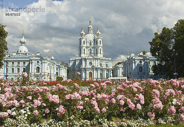 Smolny-Kloster mit der Auferstehungskathedrale  Sankt Petersburg  Russland  Europa