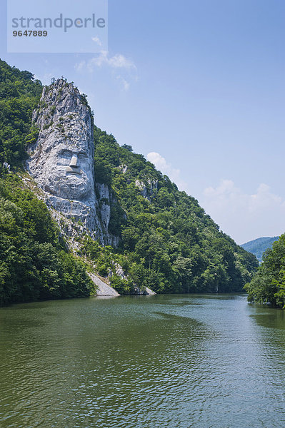 Statue des Decebalus  Naturpark Eisernes Tor  Donautal  Rumänien  Europa
