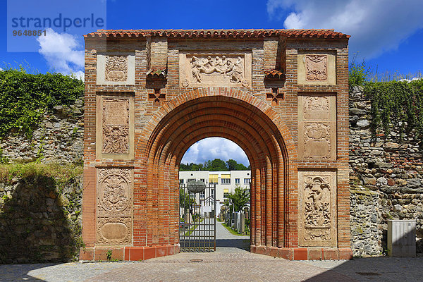 Portal zum Alten Friedhof  Wasserburg am Inn  Oberbayern  Bayern  Deutschland  Europa