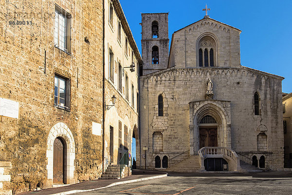 'Kathedrale Notre-Dame du Puy  Grasse  Département Alpes-Maritimes  Provence-Alpes-Côte d'Azur  Frankreich  Europa'