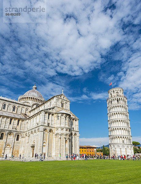 Schiefer Turm von Pisa  Dom von Pisa  Santa Maria Assunta  Piazza del Duomo oder Piazza dei Miracoli  Pisa  Toskana  Italien  Europa