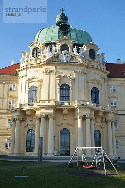 Ostfassade des barocken Kaisertrakts  Stift Klosterneuburg  Klosterneuburg  Niederösterreich  Österreich  Europa