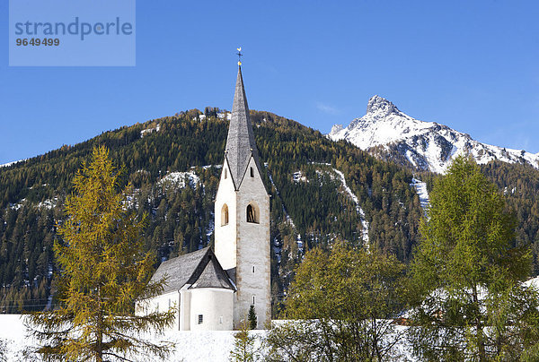 Gotische Filialkirche St. Georg in Kals  Hohe Tauern  Kalser Tal  Kals am Großglockner  Osttirol  Österreich  Europa