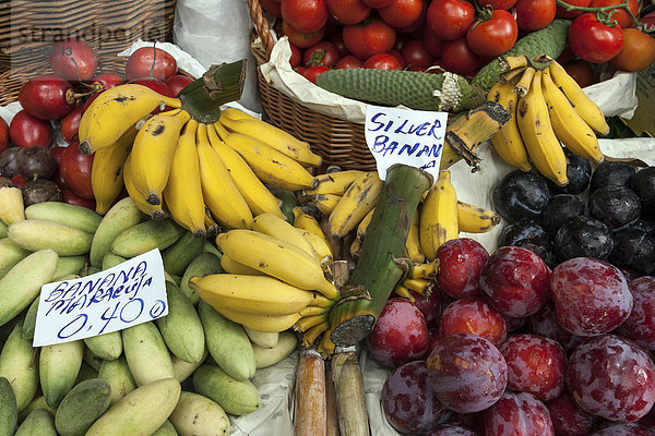 Obst und Gemüse  Markthalle  Funchal  Madeira  Portugal  Europa