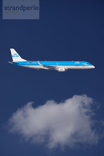 PH-EZS KLM Cityhopper Embraer ERJ-190STD  ERJ-190-100  im Flug