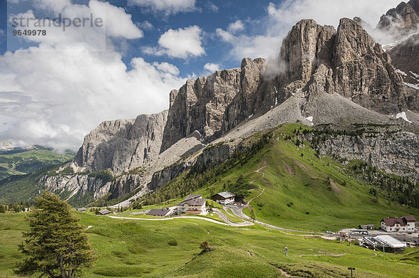 Grödner Joch  Passo Gardena  2121m  Sella-Massiv  Dolomiten  Selva di Val Gardena  Südtirol  Trentino-Alto Adige  Italien  Europa