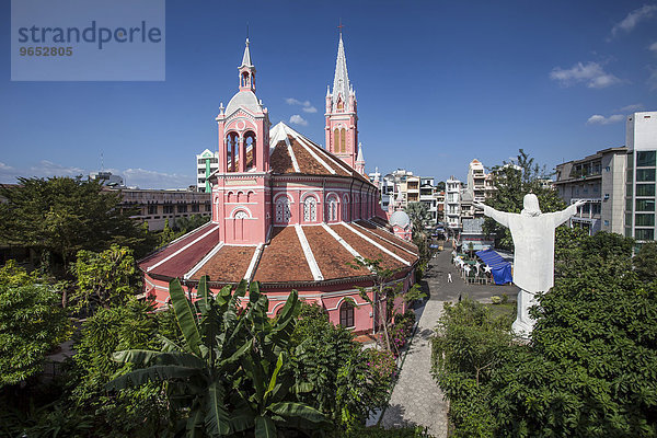 Katholische Kirche Tan Dinh  im Stadtzentrum  Ho-Chi-Minh-Stadt  Vietnam  Asien