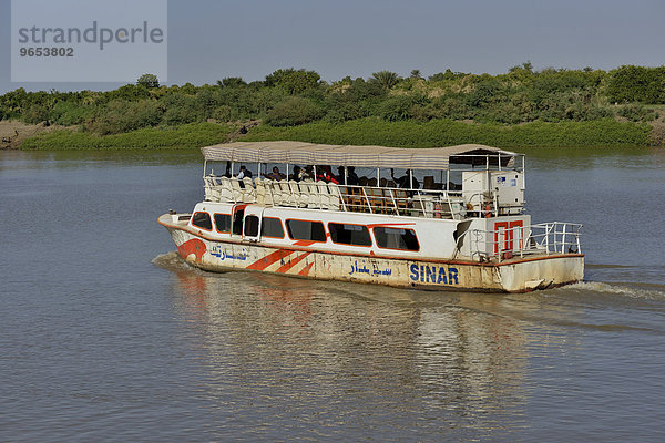 Ausflugsboot auf dem Nil  Khartum  Sudan  Afrika