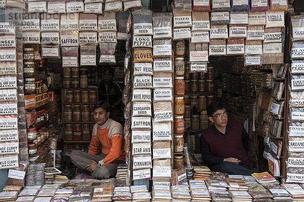 Gewürze  Gewürzverkäufer  Gewürzeladen  Altstadt  Kathmandu  Nepal  Asien