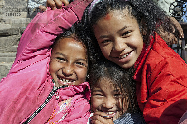 Nepalesische Mädchen  Patan  Nepal  Asien