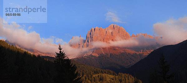 Rosengarten  Alpenglühen  Dolomiten  Südtirol  Italien  Europa