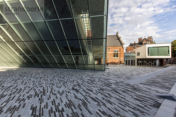 Theatre Le Manege  Theater in neuen und alten Gebäuden  zentraler Punkt für das Kulturhauptstadt-Jahr 2015  Mons  Hainaut  Belgien  Europa