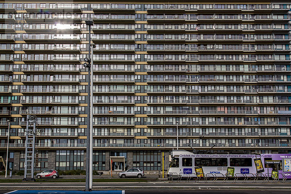 Häuserblock  Apartmentwohnungen  Ferienwohnungen an der Belgischen Küste  Ostende  Oostende  Flandern  Belgien  Europa