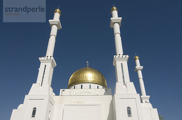 Islamisches Zentrum und Nur-Astana-Moschee  Astana  Kasachstan  Zentralasien  Asien