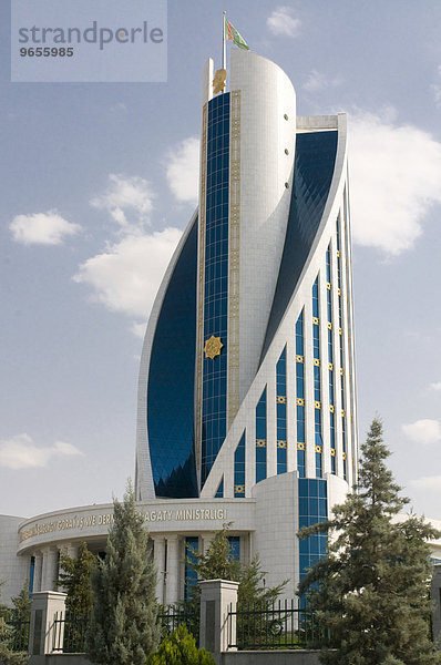 Modernes Haus in Aschgabat  Turkmenistan  Zentralasien  Asien