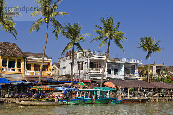 Anlegestelle  kleiner Hafen  Holzboote  Hoi An  Vietnam  Asien