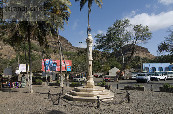 Säule  Denkmal  Ciudad Velha  Cidade Velha  Insel Santiago  Kapverdische Inseln  Afrika