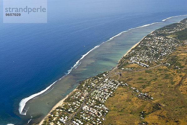 Luftaufnahme von der Küste von La Réunion  Indischer Ozean