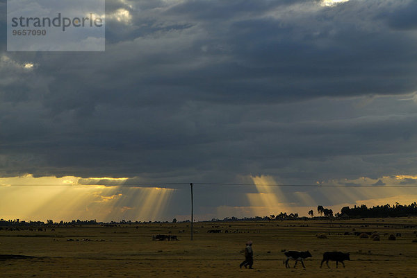 Sonneuntergang im Hochland von Äthiopien  Afrika