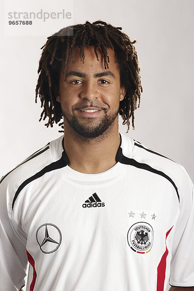 Portrait Nationalspieler Patrick OWOMOYELA   Fussball Nationalmannschaft Deutschland
