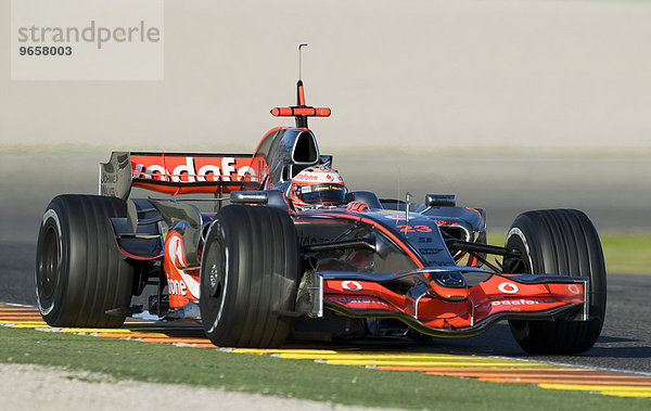 Heikki KOVALAINEN  Finnland  im McLaren Mercedes MP4-23  bei Formel 1 Testfahrten auf dem Circuit Ricardo Tormo bei Valencia  Spanien  Europa