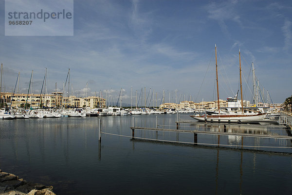 Hafen  Port Leucate  Departement Aude  Frankreich  Europa