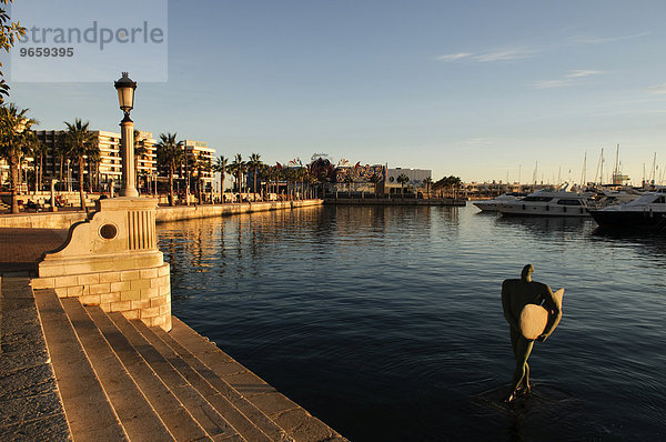 Hafen von Alicante  Spanien  Europa